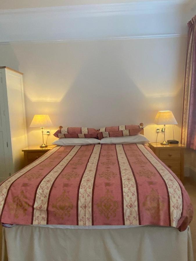 Landguard Lodge Guest House Shipley  Dış mekan fotoğraf