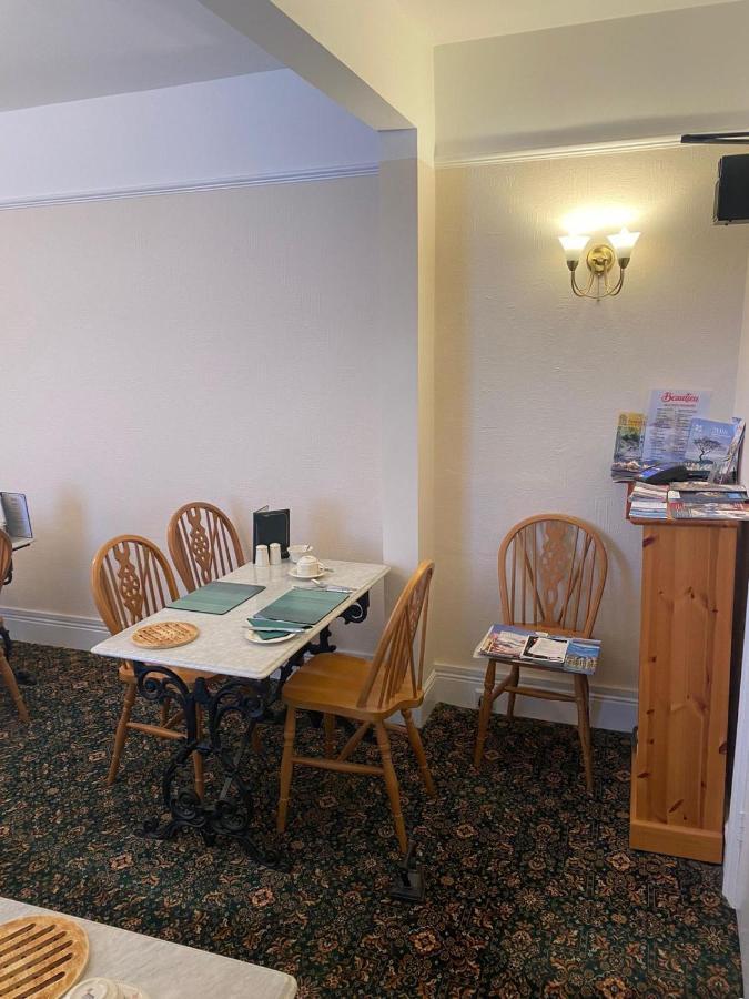 Landguard Lodge Guest House Shipley  Dış mekan fotoğraf